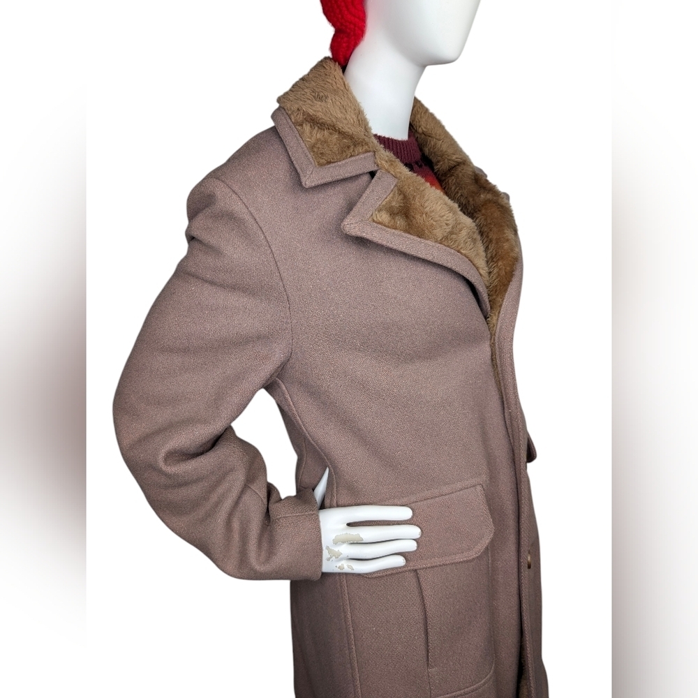 Vintage MacMor Canada Wool Coat With Faux Shearling Trim | Unisex | Medium - Picture 4 of 13